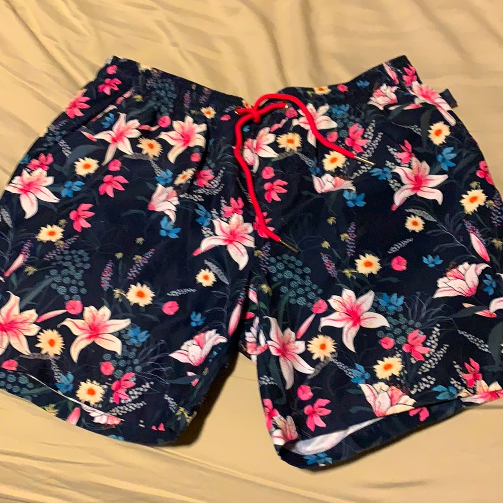 Men's Vacay Swim Trunks 5.5 inseam